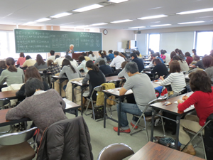 ピンクリボンアドバイザー試験の様子